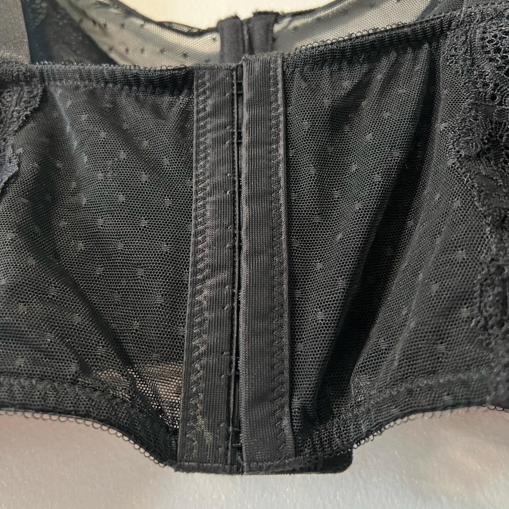 Torrid Velour And Lace Underwire Bra - Picture 7 of 9